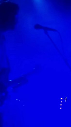 RADIOHEAD "CREEP" Live at The Astoria 1994 #radiohead #creep #live #alternativerock #90smusic | Shannon Graham