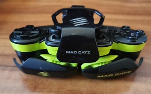 美加狮LYNX3手机游戏手柄设计感强烈功能完美的小众螃蟹