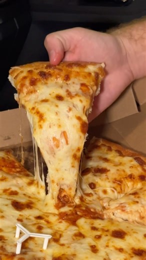Ayad Ayad | ‎@pizzahuteg Another great Cheese Pull from Pizza Hut! 🍕 Follow @stuffedddd for more food content! 😍 ‎اعمل فولو @stuffedddd عشان تشوف...‎ | Instagram