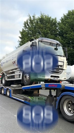 🚚 A busy and successful week at SOS Sales! 👏🏻We are pleased to share the successful sale of two high-quality commercial vehicles - one heading to a Exmoor Fuels in Minehead, and the other making its way to a new owner in Malta. In the video, we share a behind-the-scenes look at our team loading both rigid tankers: LK18 JFE - DAF LF 260 FA WJ68 GYT - DAF LF 230 FA Ready for transport, they’ll begin the next stage of their journey to their new destinations. A big thank-you to our customers for 