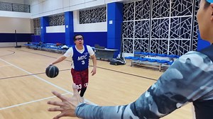 2.4M views · 45K reactions | Бид хэд нь заал аваад ⛹‍♂️⛹‍♂️ Хажуугаар нь зүгээр сууж чадсангүй ээ蘭朗 Ийм найзыгаа мэншин хийгээрэй蘭 Enhtulga Tsogt-Ochir NyamKa Nyamka Derem Dek https://www.youtube.com/watch?v=I5Fg9nmsXs8 | Homies Production | Facebook