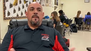 Reporter turned teacher helps students launch school newspaper