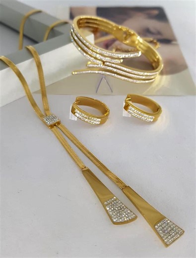 Embrace Elegance With the "queen" 316L Stainless Steel Jewelry Set - Etsy