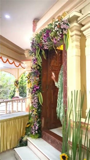 Indian Traditional Flower arrangement#roses #daisy#chrysanthemumflowers #garland #indian#ritual