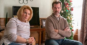 See Renee Zellweger's Incredible Transformation Into Murderer Pam Hupp for 'The Thing About Pam'