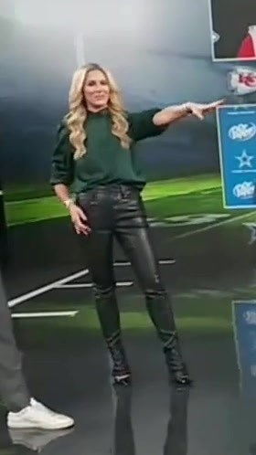 Laura Rutledge's Stunning Leather Outfit
