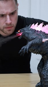 605K views · 101K reactions | Godzilla VS Megatron!!! Who do you got!? #godzilla #megatron #transformers #robosen #robot | polskihussar | Facebook