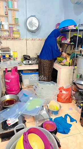 64K views · 2.2K reactions | Me time 殺殺 | Kustie | Facebook