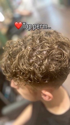 ❤️Top perm on my first time guest..lovely soft curls..not tight but firm.. ❤️Perms really do make your life easier.. once you’ve shampooed, conditioned & put some product through.. you really don’t need to ‘do’ anything else! ❤️DM me to start your perm journey.. #exetergandystreet #permqueenexeter #permspecialistexeter #iloveperming #permsfortheboys #boyscanhavepermstoo #loveaperm | Gail Nisbet Hair