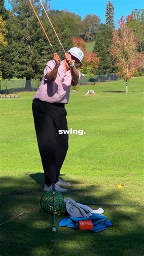 Comment “Strike” and I’ll DM you the sequencing drill that stops your flying elbow …thanks for these beautiful alignment rods that made this drill easy to do. Most golfers think a flying elbow is just bad form... but it’s actually a symptom of poor sequencing. 😳 Not about keeping elbows down, but about coordinating your chest, arms, and hands. A flying elbow happens when your arms outrun your body. ❌ It ruins your swing plane and causes inconsistency. Here’s how to fix it: ✅ Hold an alignment r