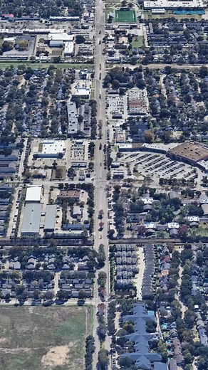 2.2K views | Safest Neighborhoods in Houston Texas part 3 #houston #houstontx #texas #springbranchhouston #friendswoodtx #hunterscreekvillage #bunkerhillvillage #placestovisit #thingstodo #fyp #foryoupage #travel | Hoodmaps | Facebook