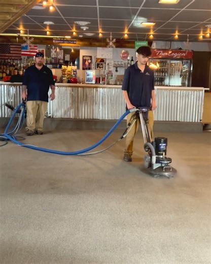 When TECH meets TECHNIQUE! Best-in-class equipment proven methods = deep, effective carpet cleaning. Watch our technician demonstrate the “box square” - it penetrates fibers and traps debris; plus it's oddly satisfying to watch. | Midwestern Steam Clean Carpet & Air Duct Cleaning