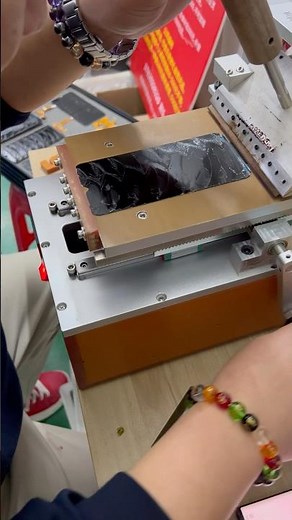 10s Removing Polarizer filter from Phone | LCD Polarizer Film Removal Machine #polarizer #fix Repair