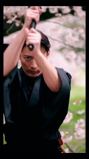 Sakura Samurai🌸 #keitaarai #Samuraiactor #katana #japaneseculture #新井敬太 #侍俳優 #殺陣 #時代劇 #大河ドラマ