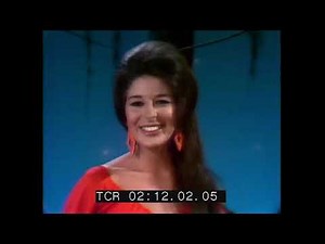 (From the Vault) "Smothers Brothers Hour" with Pete Seeger & Bobbi Gentry & Janet Leigh