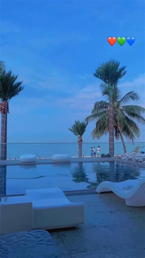 I (DJ SMALLING) want to say a very big thanks to my fans worldwide 🙏 I shut down the HOUSEMATE SALONE SEASON 4 Party last night 🇸🇱🔥 I also shut down CHAPTER ONE VIP NIGHT CLUB FREETOWN on premium Friday 🔥 Special thanks to MANAGER TAWANDA,Fassally Tarawally the biggest Boss 🫡 and Q D South MostWanted From the ghetto to the top 🙌 A.B. De Boss BloggersBamie KaffayFofanah AbibuSL News BlogDeeno JayWyem MuctarrMamoud Owen SheriffKing Dembele Worldwide TVChapter One SL #videoviralシ #fypシ゚ #djs