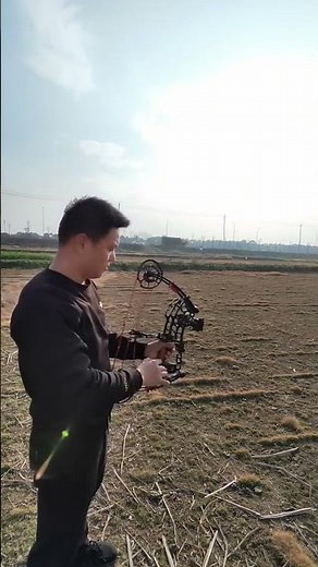 Slingshot bow long range shooting arrows🎯🎯 #slingshot #archeryhunting #archerychallenge #archery