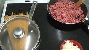 21K views · 296 reactions | How to make Spaghetti Bolognese | Kays Good Cooking | Facebook