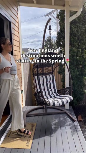 New England destinations worth visiting in the Spring. 🌷 After a record breaking blizzard in Massachusetts, we all need a little to look forward to. Here’s some of my favorite places: 📍Rockport, MA - THE quintessential New England coastal town. This is the number one place I tell people to go when they are visiting Boston and still want to see the coast. The shops, art scene and restaurants are phenomenal. We love staying at @addisonchoate. 📍Burlington, VT - The foodie town that everyone need