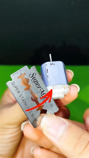 DC Motor Repair with Razor🔧⚡