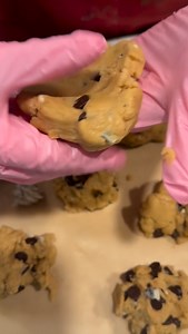 Our Cookies & Cream stuffed cookies are BACK and better than ever! Watch me stuff them fresh today and snag your order before they sell out. Soft, thick, and filled with the dreamiest Oreo cream center 🤍 #cookiecrushco #bakersofinstagram #oreolovers | Cookie Crush Co.