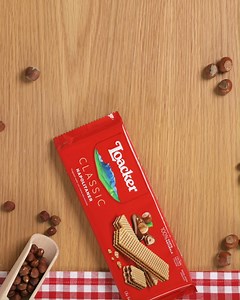 35K views · 43 reactions | Napolitanele Loacker sunt cele mai bune  | Loacker | Facebook