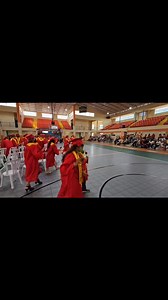 Graduación del 8vo grado, Clase Azarius 2023. Momento en el que se dedica la graduación a los padres de nuestros estudiantes. ❤️ | Escuela Lorenzo Coballes Gandía - Página Oficial