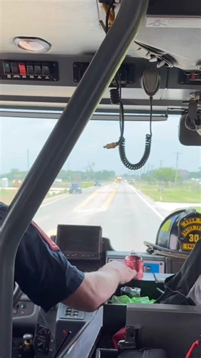 Inside View of Krum TX, Engine 581 responding! #response #code3 #inside #fireengine