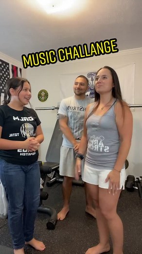 90s music challenge with my kids #90sthrowback #90smusicchallenge #90schallenge #90scheck #justfun #laugh #1sttiktok #1sttiktokvideo