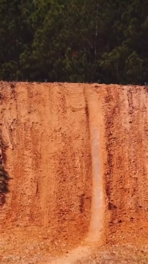 Absolutely CRANKED 🤯 We cannot wait to get back to #dreamland in 2 weeks‼️ #behappy #moto #whip #scrub #dreamland #whipitwednesday 🎥: @adammerrow | Be Happy