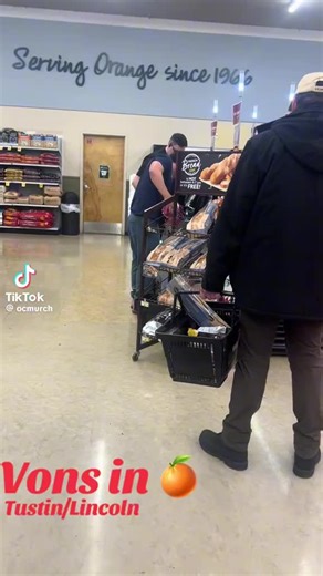 The store manager was in the right, legally. The store manager told him to leave. At the time the store manager tells you to leave the private premises, you have to obey because if not, you will be trespassing. The question now becomes can a private citizen remove a trespasser from its property with force? The answer is yes, so long as the store manager uses reasonable non-deadly force. In the video, you can clearly hear the store manager asking him to leave multiple times. The subject refused t