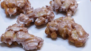 How to make apple fritters | Easy homemade apple fritter recipe