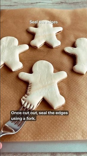 Sweet, Simple & Festive: Nutella Gingerbread Men 🎄