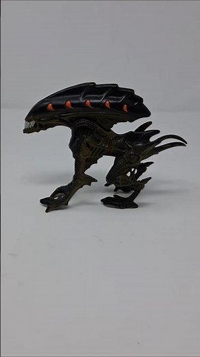 Aliens Wild Boar Xenomorph 7" Action Figure 1994 Kenner Toys Spike Attack Action