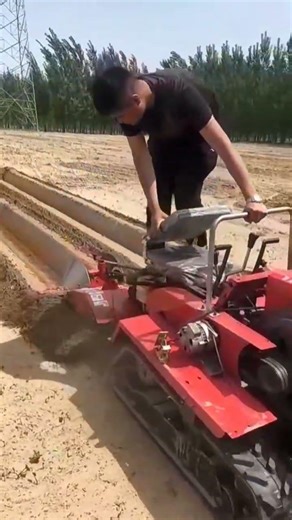 #tracked mini tiller #tracked rotary tillertrenching machine