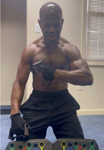 Effective Push-Up Board Workouts for Stronger Chest