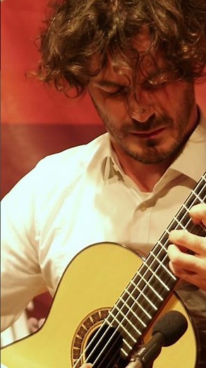 Gabriel Bianco played BWV 997 at Ayada Classical Guitar Festival 2024