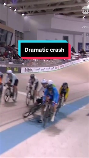 Race neutralised 😳 A dramatic crash in the Women’s omnium elimination race - fortunately everyone is back up. #cycling #roadcycling #track #trackcycling