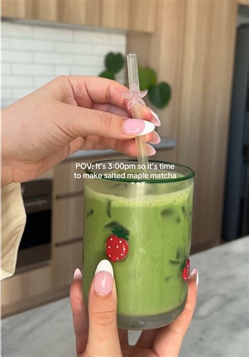 Hello favourite time of day!! 😍🍵 #matcha #makeamatchawithme #maplematcha #3pmslump