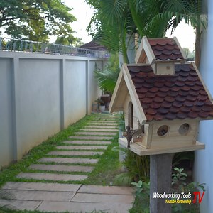 DIY Woodworking of Reclaimed Wood Bird House | Woodworking Tools TV