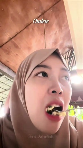 sarapan di kampung sampireun