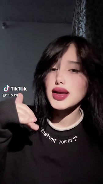 ‏وضعي مخربط😩. #مروش #عمتكم🤣🤣 #اكسبلور #مشاهير_تيك_توك #p