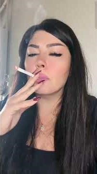 Romanian woman smoking a cigarette 🇷🇴