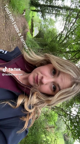 Issy Warren on TikTok
