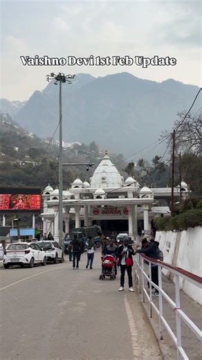 Rahul Singh Rajput on Instagram: "Vaishno Devi Bawan ♥️🫶 #vaishnodevi #katra #banganga #instagood #keepsupporting Hotel 🏨 TAXI 🚕 Service Available 👨‍💼 Contact No. ☁️ 8082802818 🧿 Call Only For Booking 📒 And Any Inquiry For Watsapp Massage ⚡"