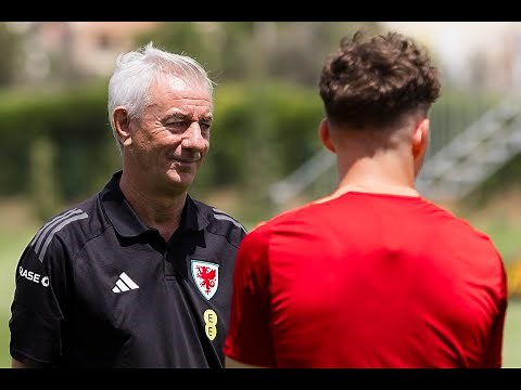 The Legend of Ian Rush 🏴󠁧󠁢󠁷󠁬󠁳󠁿 | Liverpool and Wales' Iconic No.9