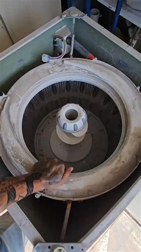 179K views · 1.8K reactions | Cómo quitar el ruido de la lavadora sin llamar a un técnico #refriguerador #Secadoras #Lavadoras #mantenimiento #puntotecnicomx #enriqueeltecnico | Punto técnico mx | Facebook