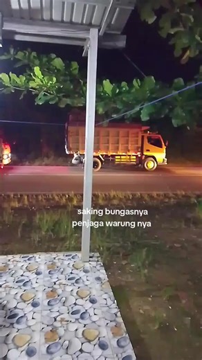 bunga_w4r0ng (@bunga_w4r0ng)’s videos with suara asli - bunga_w4r0ng