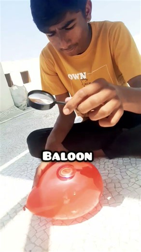 👉Sunlight + Magnifying Glass = Balloon Blast! 🎈#scienceexperiment#magnifyingglass#shorts#viral