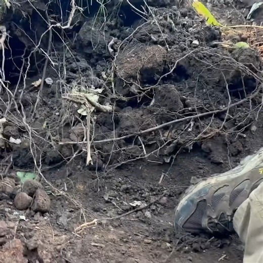 Unexpected discovery underground! 🤯 #relics #antique #archaeology | Adventure Archaeology And Southern Diggers